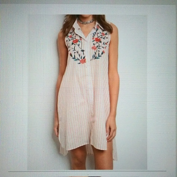 WONDERLUSTLA Embroidered Tunic Dress - Picture 3 of 4